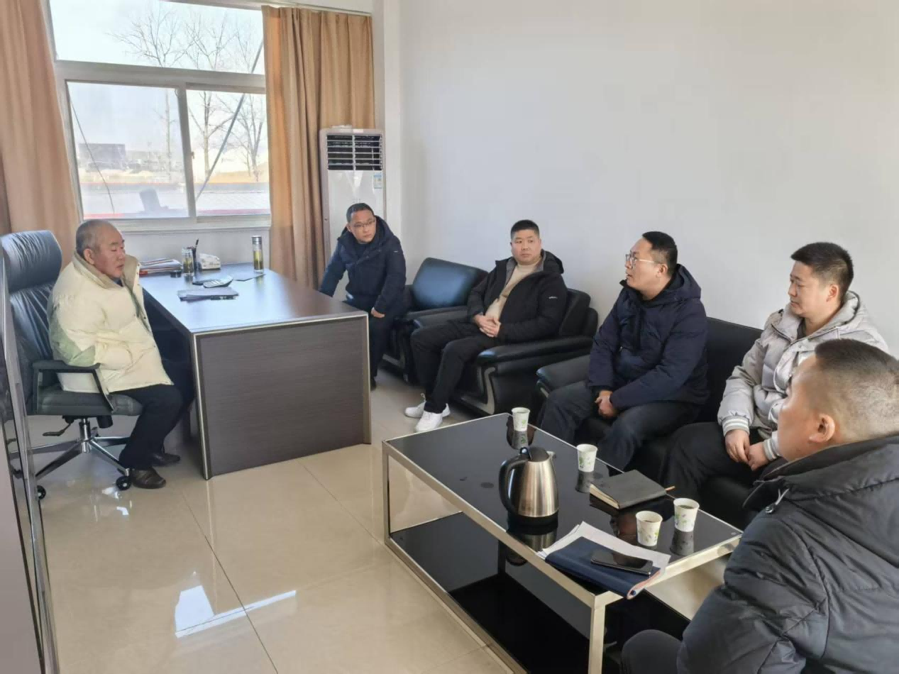 市文旅集团党委委员、副总司理李玉飞检查 大地路桥公司春节后复工复产情形